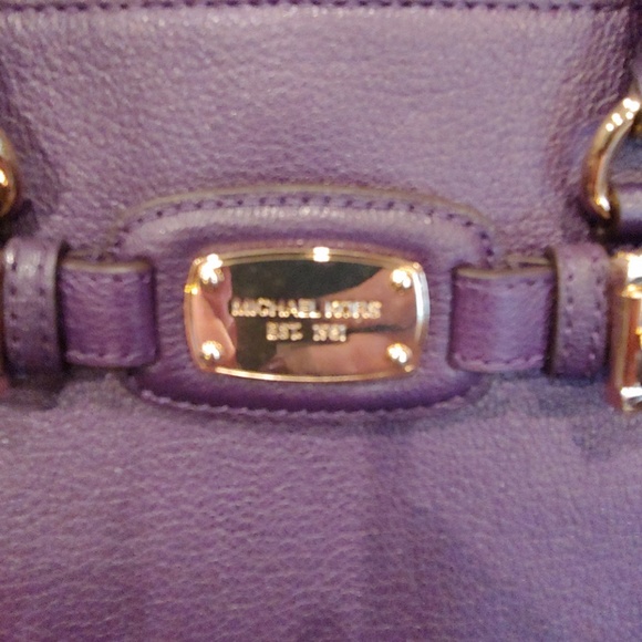 Michael Kors - Picture 2 of 4